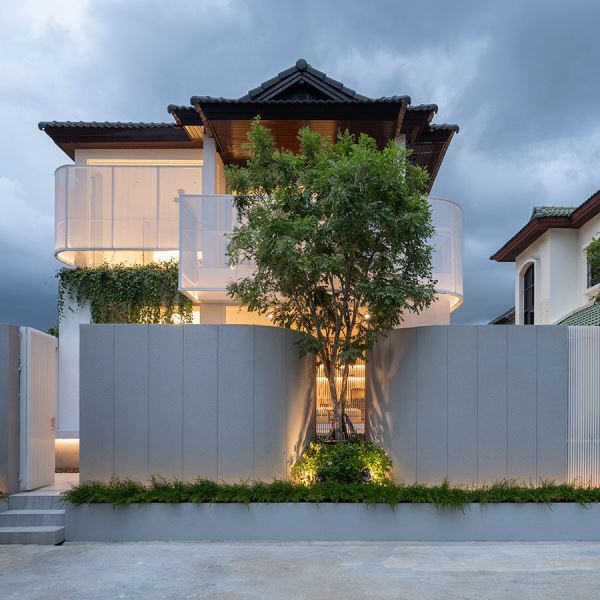 Reborn House: Balancing Change and Memory