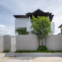 Reborn House: Balancing Change and Memory